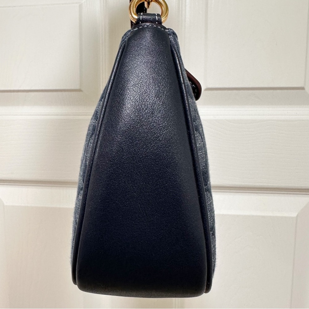 Coach Teri Shoulder Bag Signature Chambray Leather Trim - Picture 7 of 16